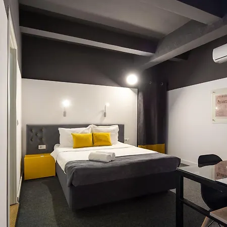 Bohemian Garni - Skadarlija Hotel 3*