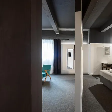 Bohemian Garni - Skadarlija Hotel Belgrad