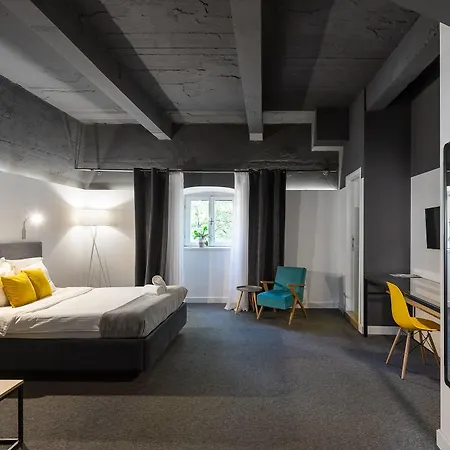 Bohemian Garni - Skadarlija Hotel 3*