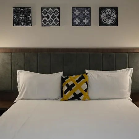 Bohemian Garni - Skadarlija Hotel Belgrad